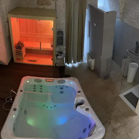 Augustus Luxury Bed & Breakfast